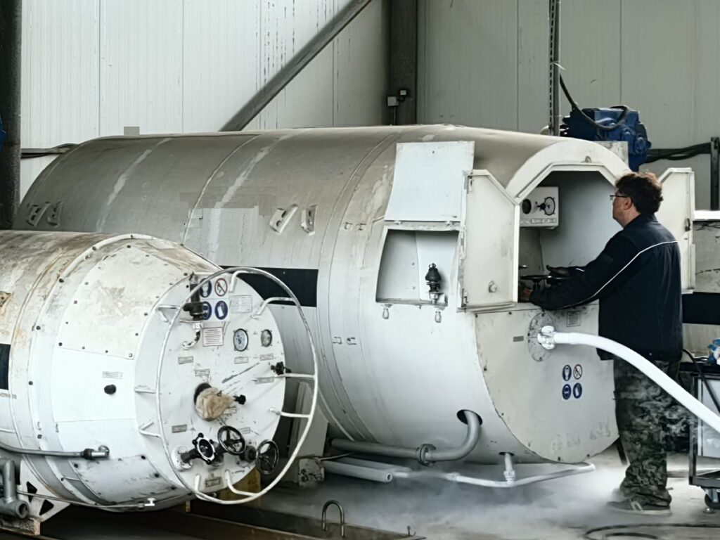 ремонт цистерны ЦТК-5/0,25 специалистом СпецКриоГаз Екатеринбург в Курганской области